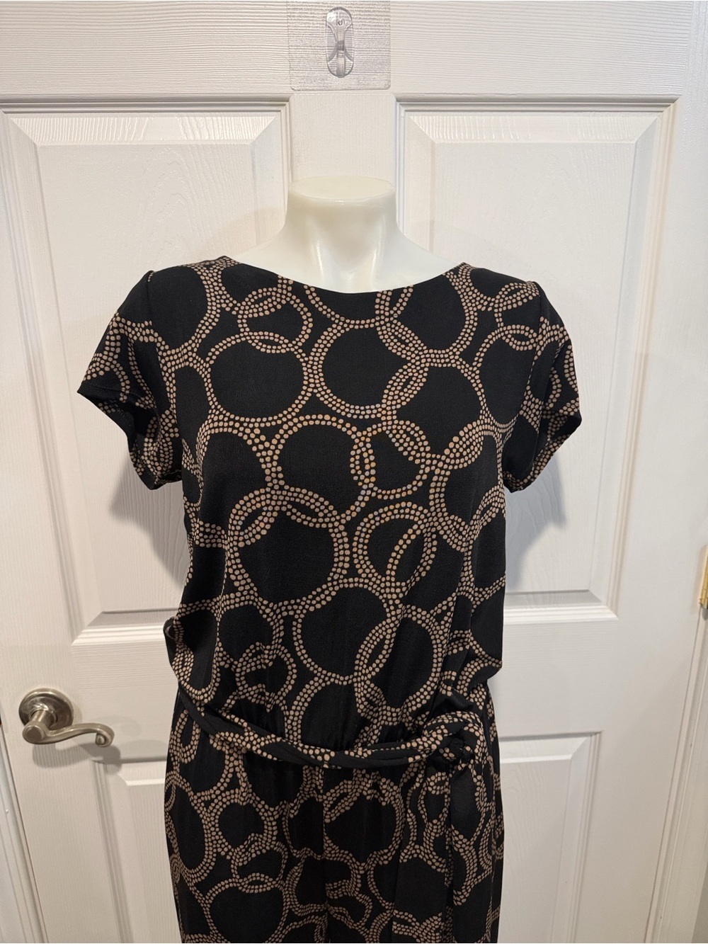 Chicos travelers dot ripples crop wide leg jumpsuit black/brown size 1 (8) nwt - Picture 4 of 10